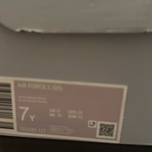 Nike worn once very light wear some small stains barely can see them
